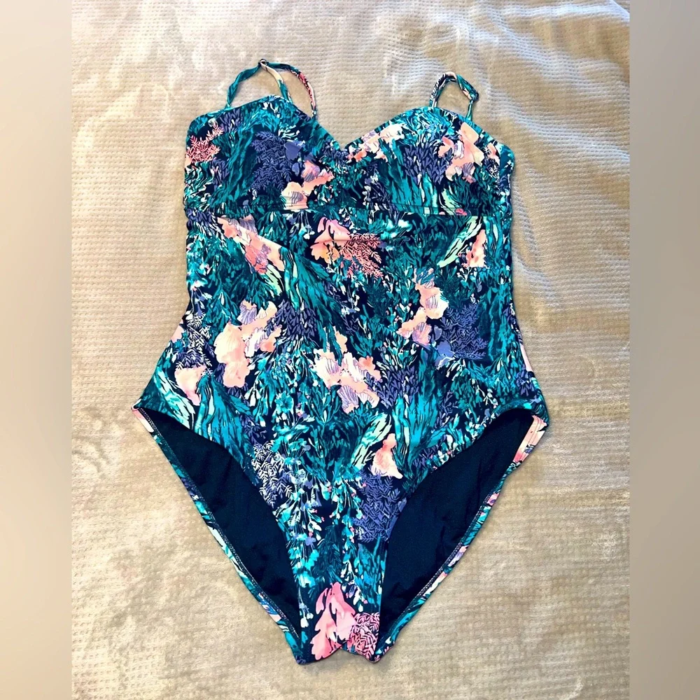 Women's Old Navy Bathing suit Large - Picture 2 of 3